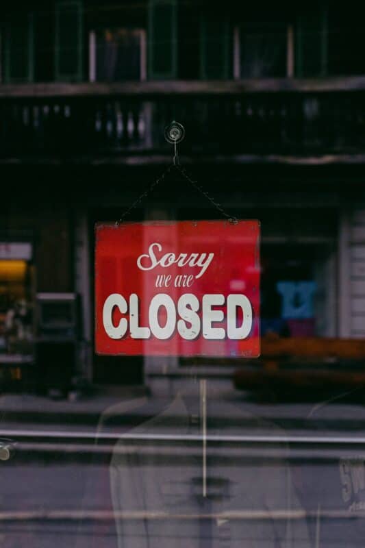 Image of a sign that reads "Sorry we are closed" to depict the closure of trade between countries during COVID 19